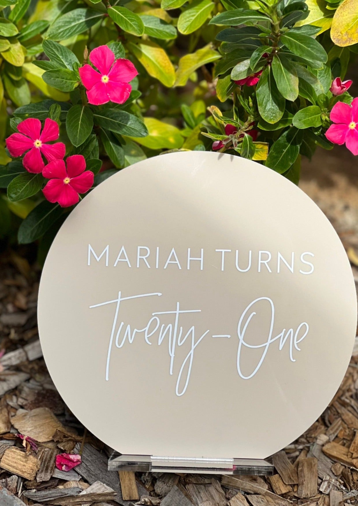 20cm Circle | Nude Acrylic | White vinyl wording | Clear Acrylic Stand